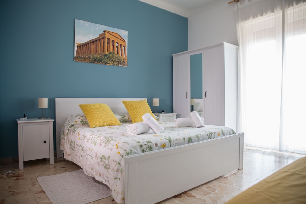 Panoramic, Quadruple, Sea View, Balcony