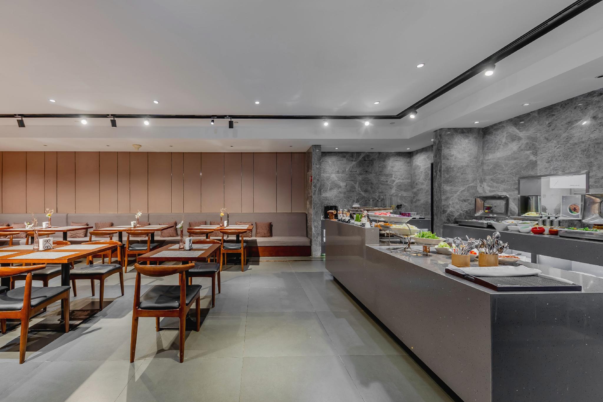 Yitel (Shanghai Hongqiao Linkong Industrial Park, Songhong Road Metro Station) 41/50