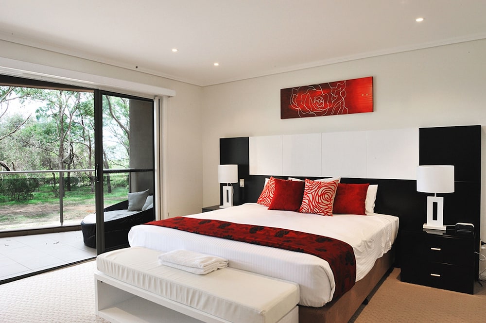 Opal Cove Resort 20/72