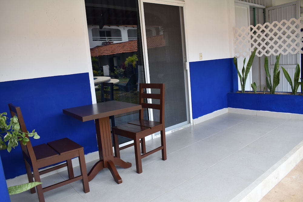 Hotel Plaza Almendros, Isla Mujeres 21/39