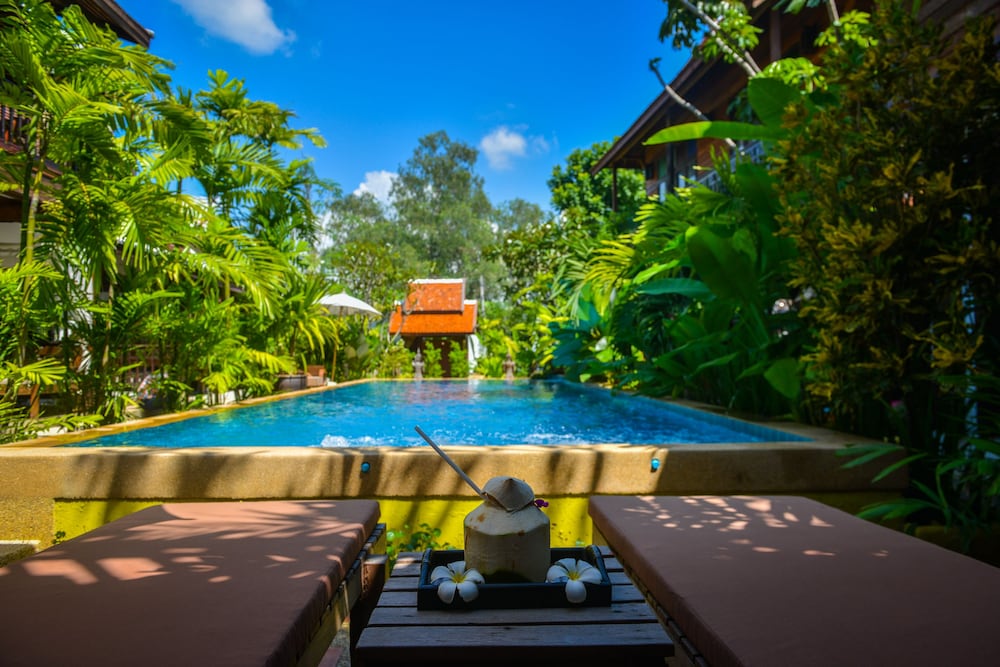 Hongkhao Village 84/100