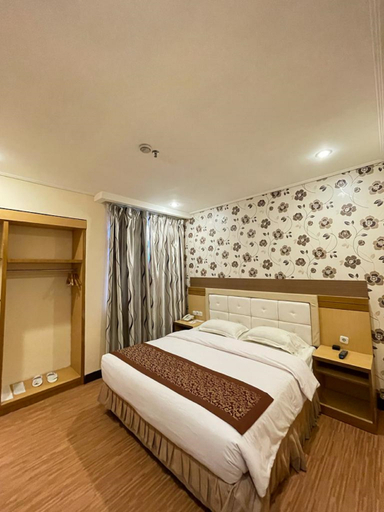 Deluxe, Double Bed