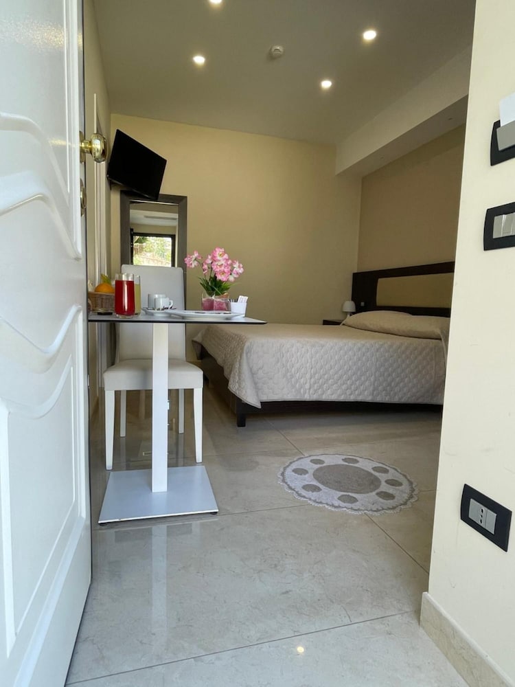 Grand Hotel Royal 14/48