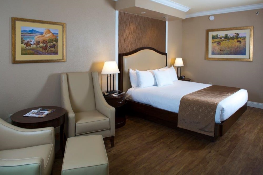South Point Hotel Casino and Spa 8/36