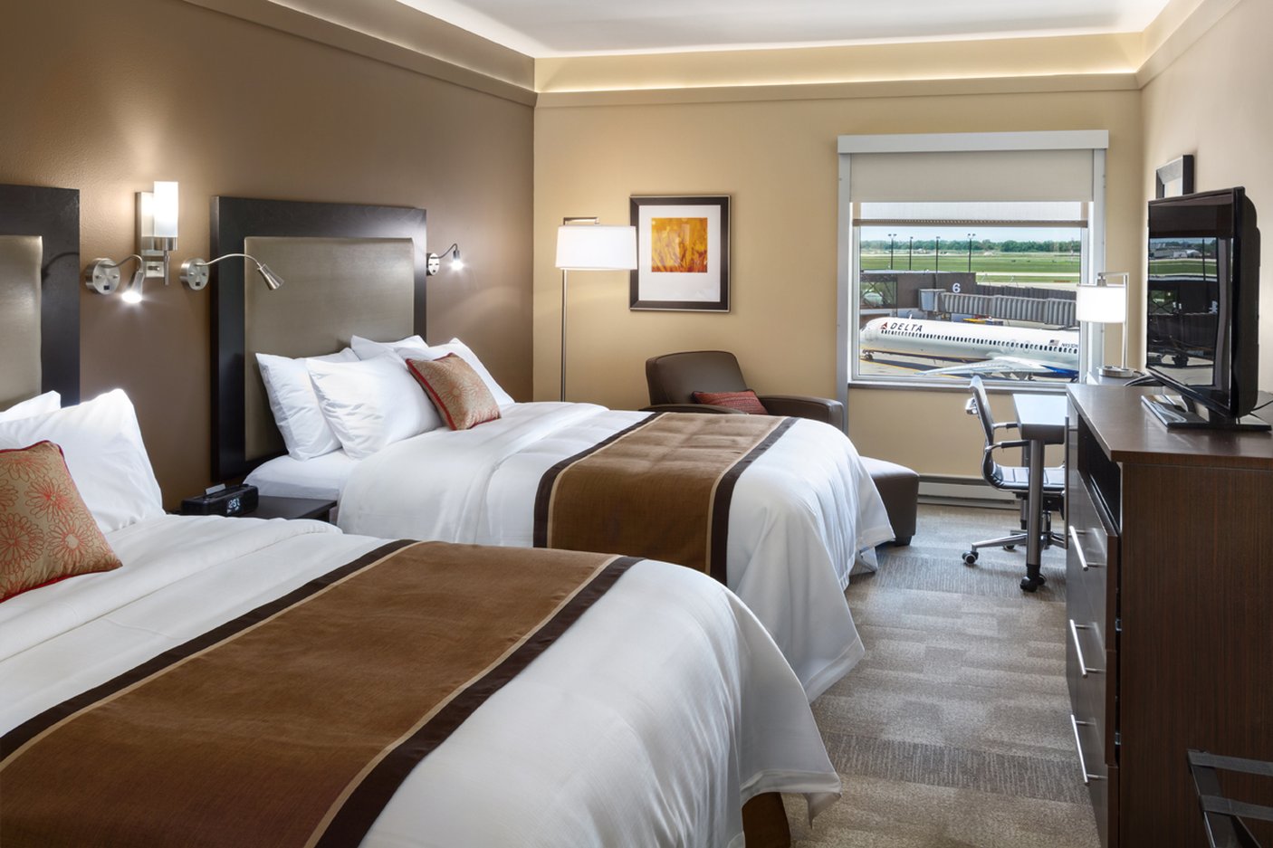 AeroStay Hotel 7/36