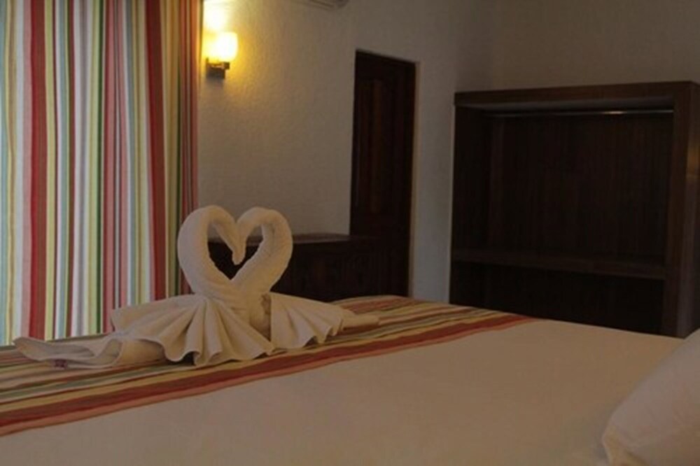 Pelicano Inn 38/67