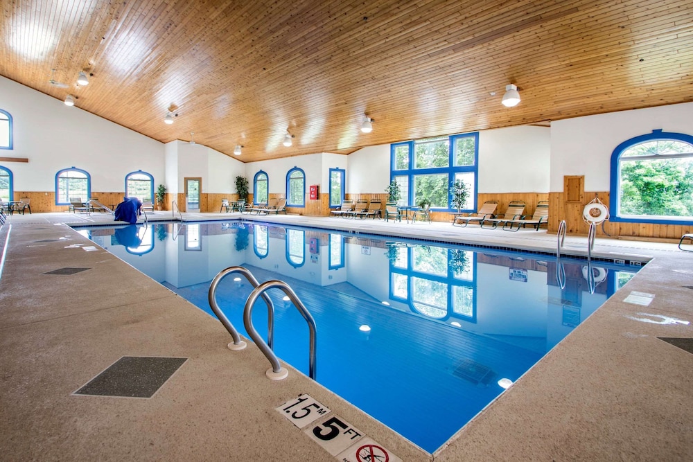 swimming pool spa