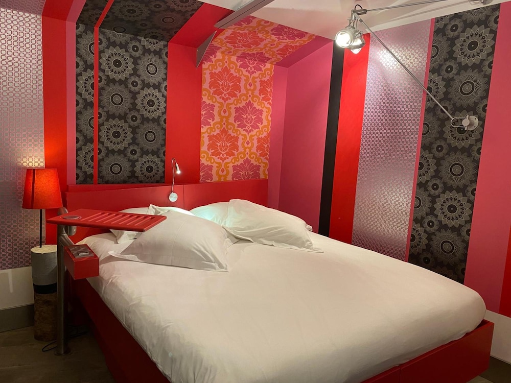 Hotel Le Dormeur Du Val 16/65