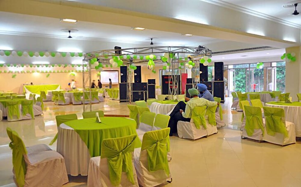 Hotel Rudra Continental 22/47