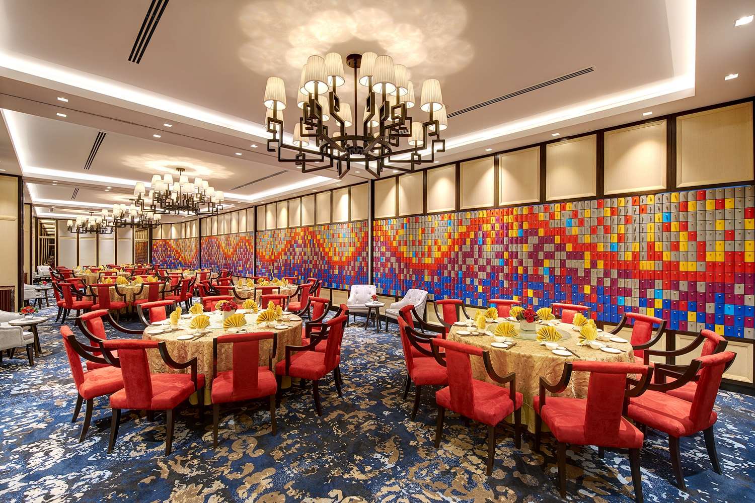 One World Hotel 53/55