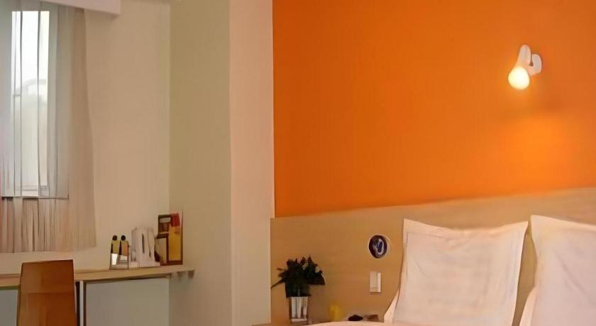 7 Days Inn (Guiyang Guizhou Institute of Technology & Gaicha Avenue) 26/28