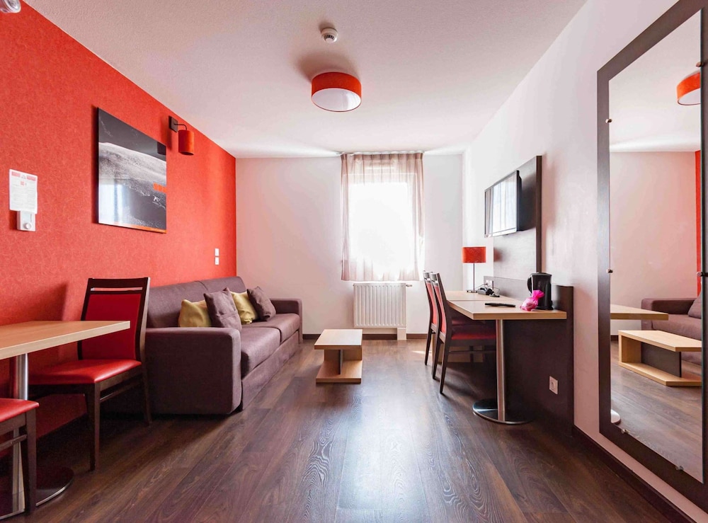 Apparthotel Privilodges Carre de Jaude Clermont Ferrand 42/60
