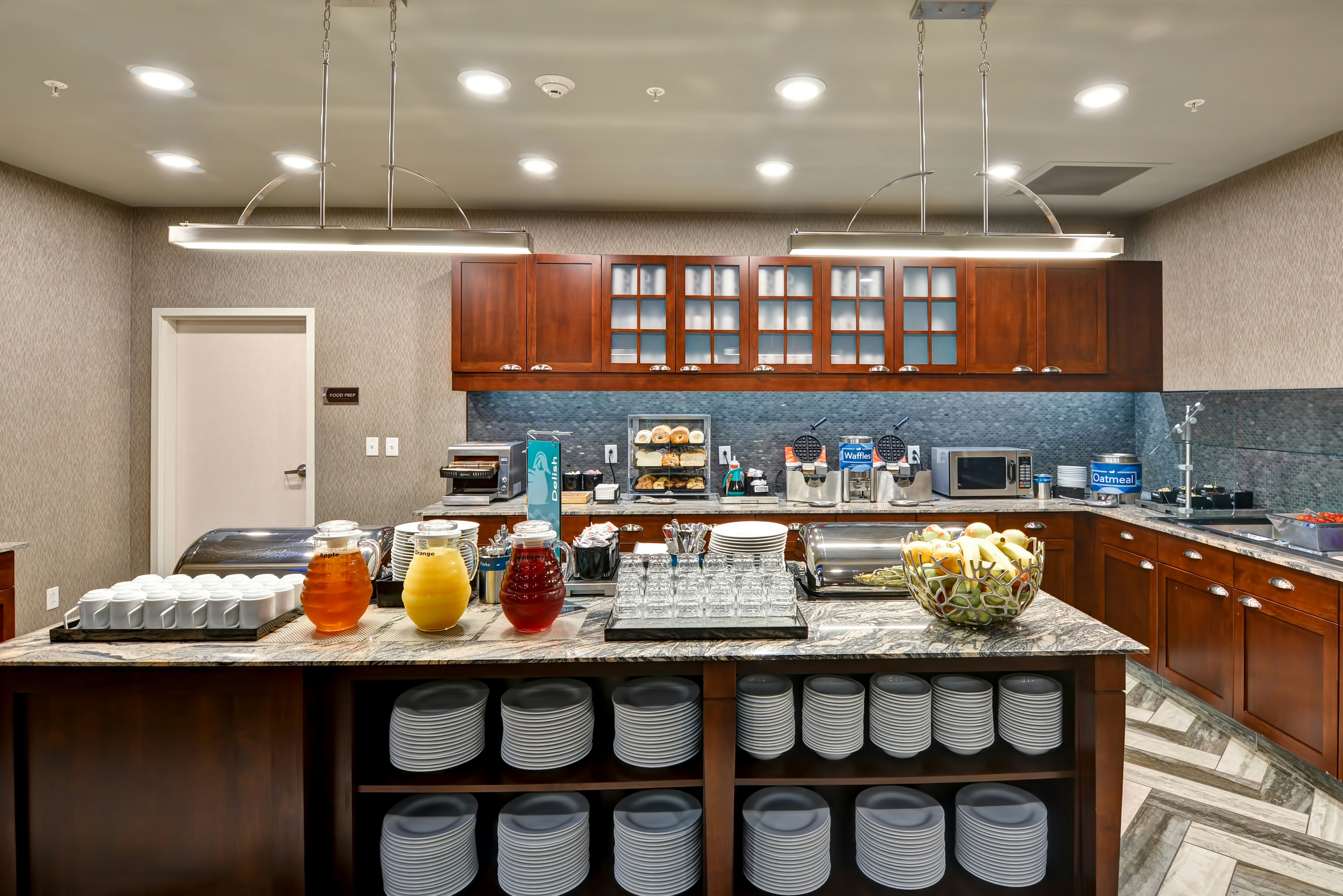 Homewood Suites By Hilton New Hartford Utica 17/27