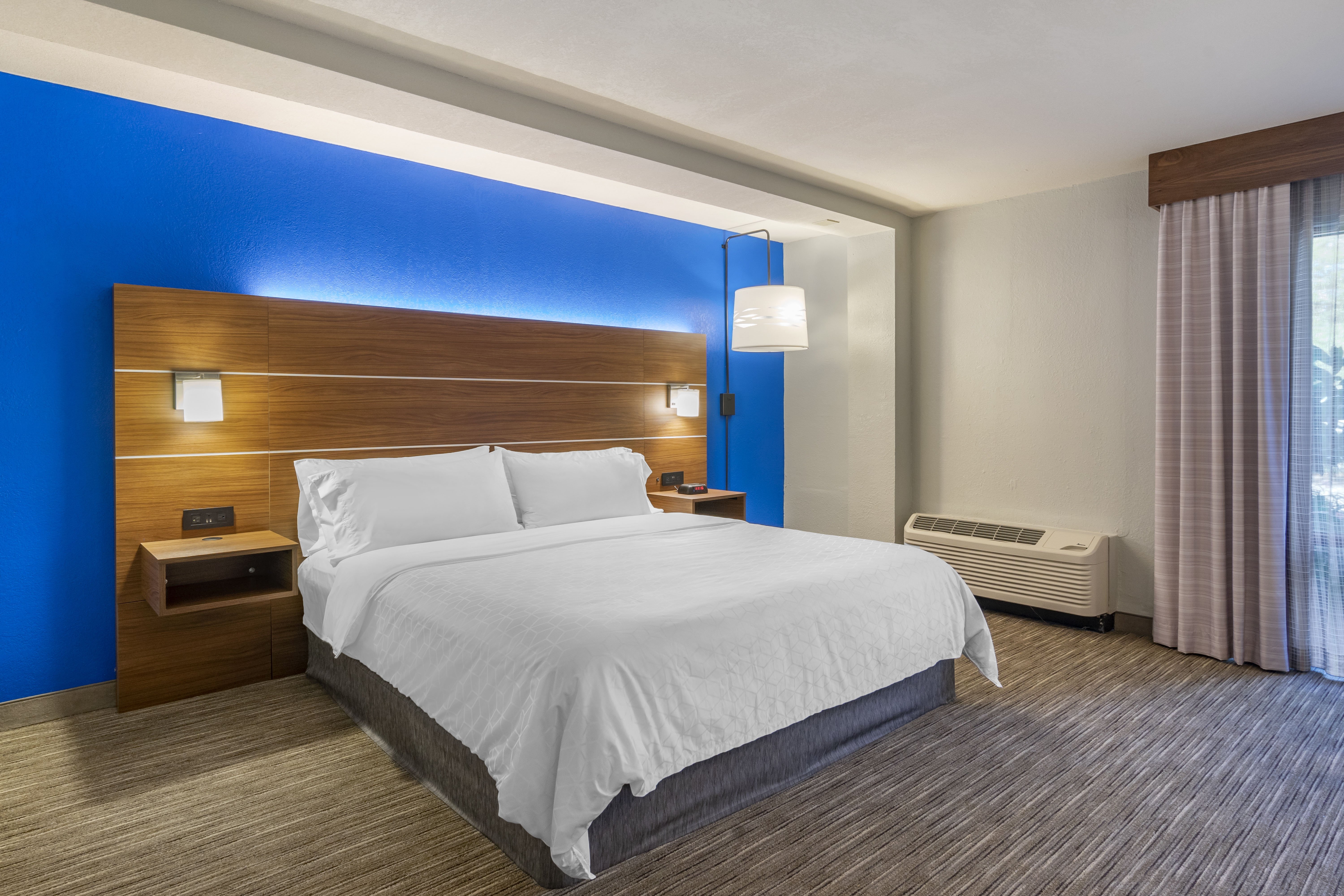 Holiday Inn Express Cape Coral-Fort Myers Area 16/53