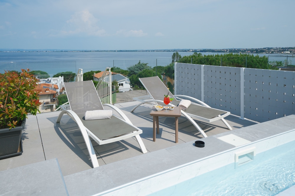 Hotel Palazzo Del Garda (ex Hotel Armony) 37/48