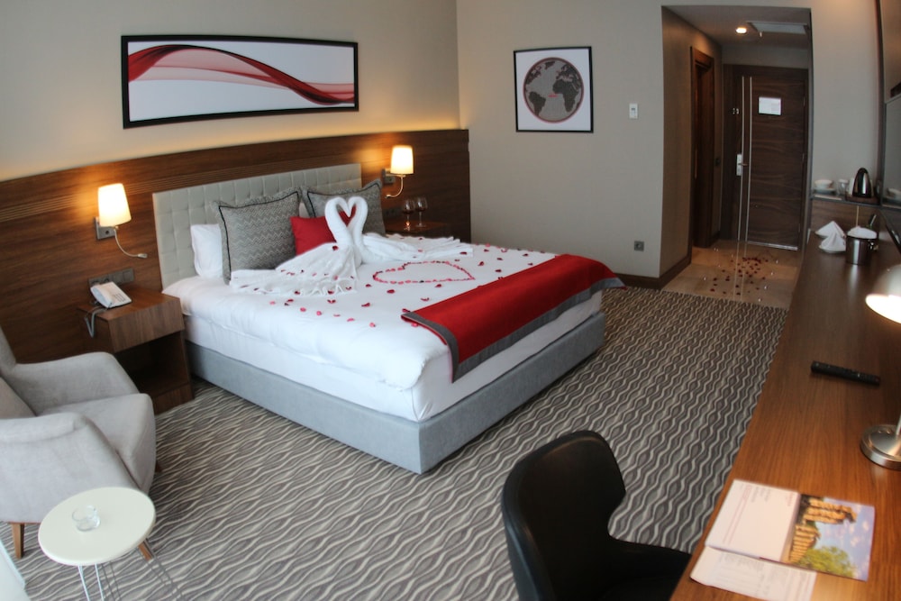 Ramada By Wyndham Nigde 5/46