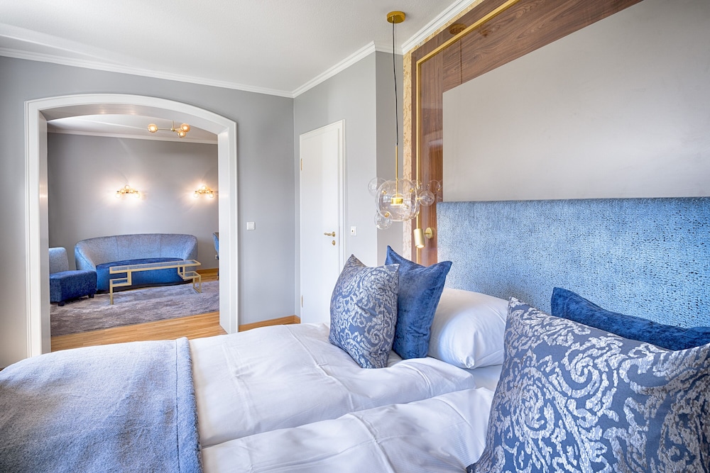 Parkhotel Adler 17/80