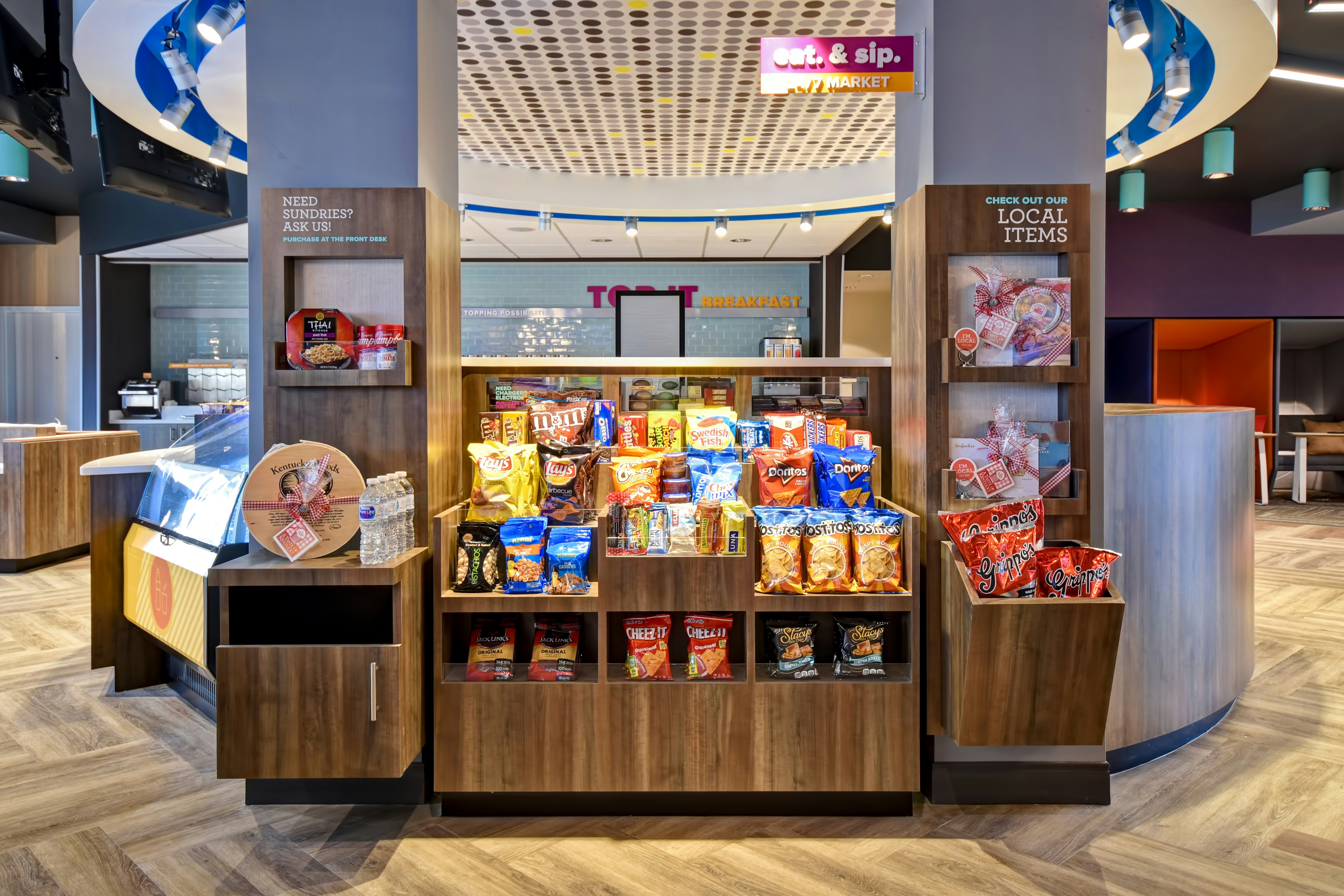 Tru by Hilton Louisville Airport 23/25