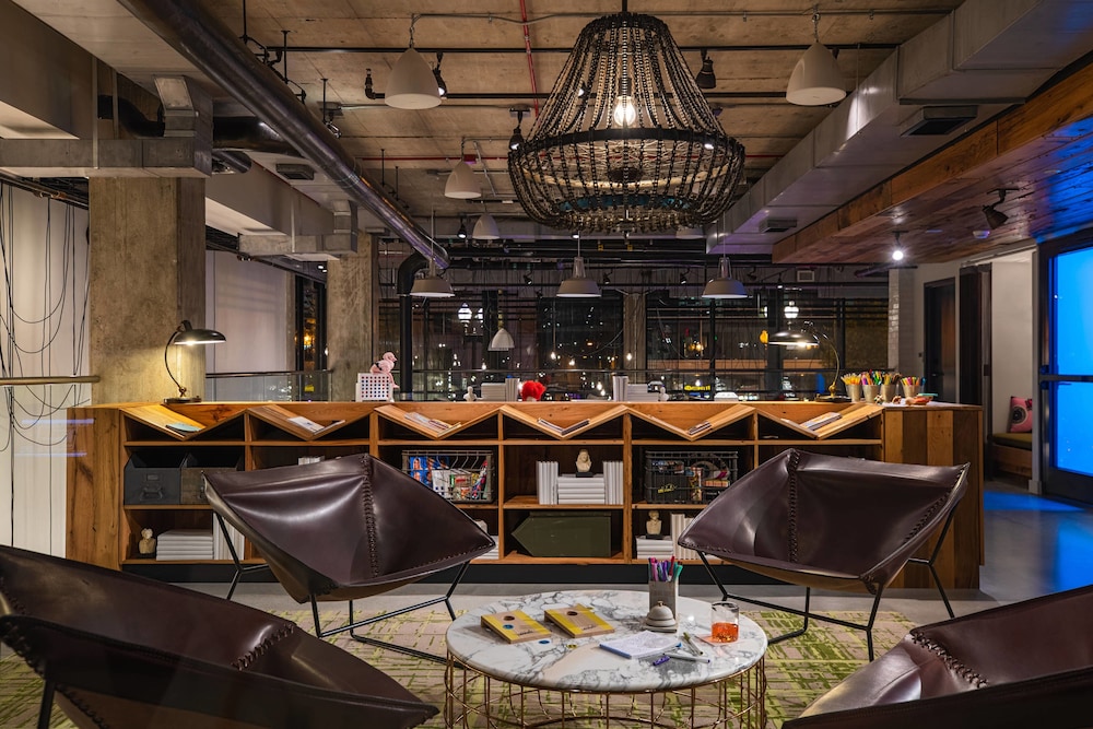Moxy Washington DC Downtown 39/41
