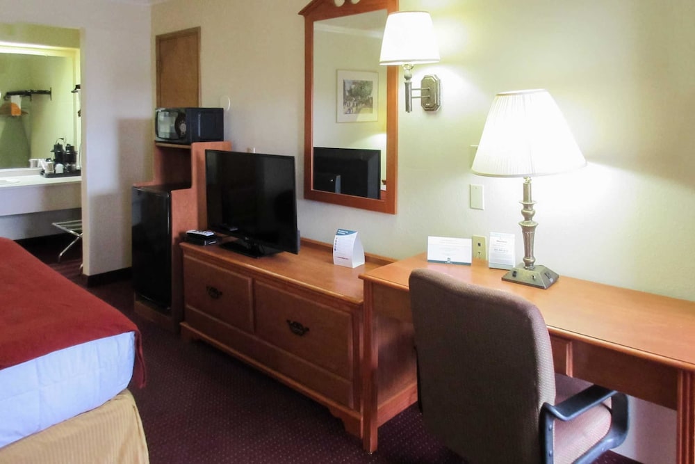 Quality Inn Klamath Falls - Crater Lake Gateway 33/41