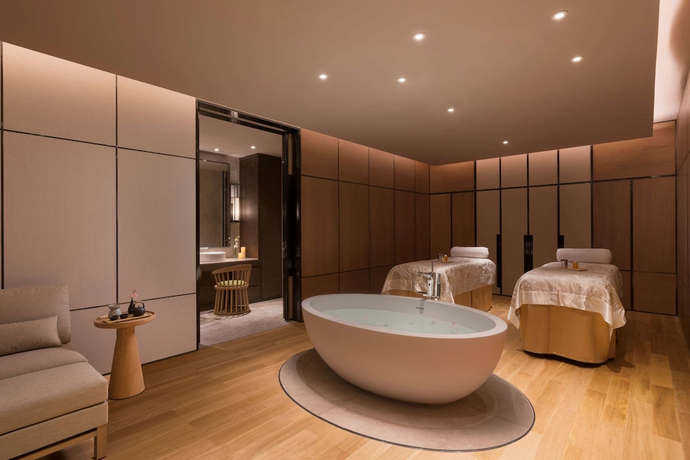 Hyatt Regency Shenzhen Airport 27/69