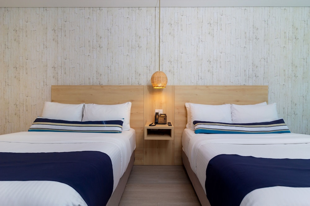 ROOM, 2 DOUBLE BEDS, CITY VIEW