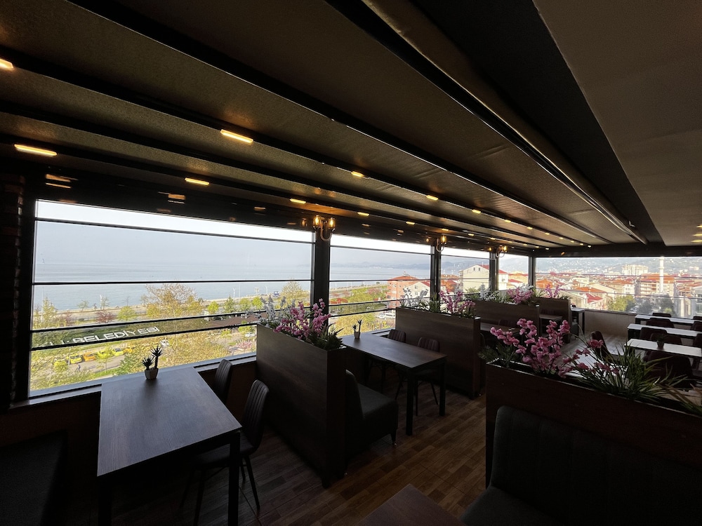 Avni Bey Otel 33/43