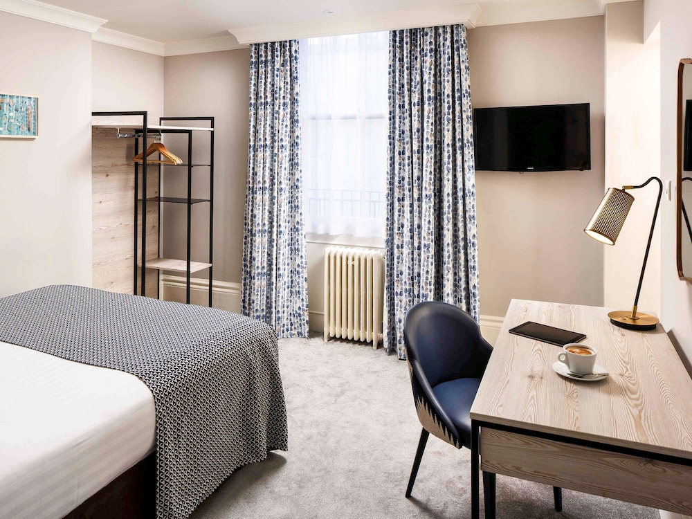 Mercure Brighton Seafront Hotel 38/47