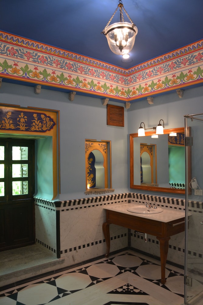 Gogunda Palace 11/71
