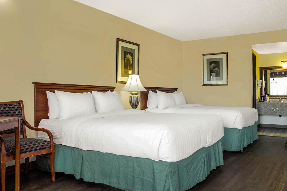 Quality Inn Benson I-10 Exit 304 19/49