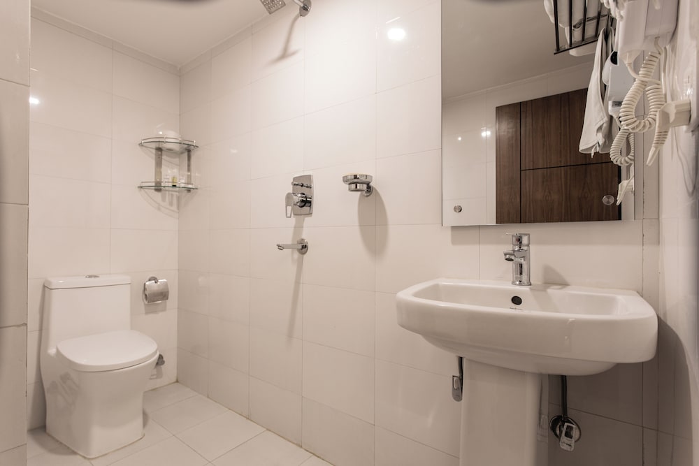 Kathmandu Business Hotel 60/61