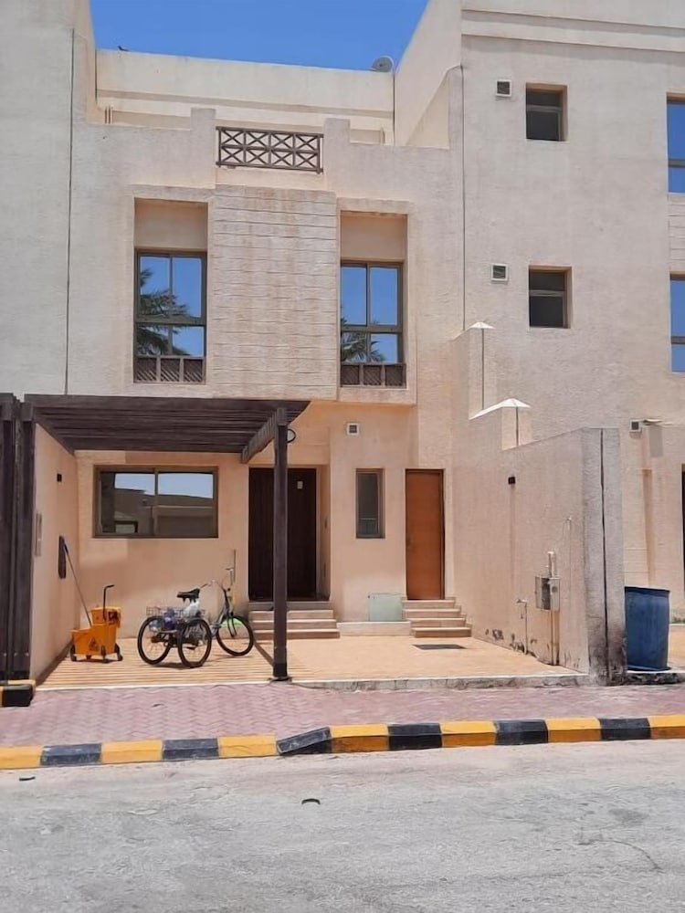 شاليهات ويف(Wave Resort) 13/16
