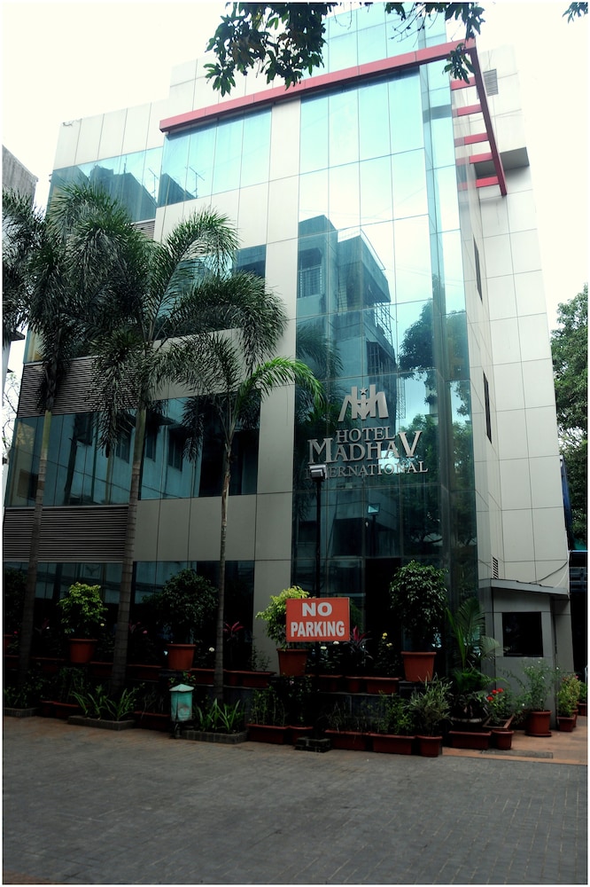 HOTEL MADHAV 2/34