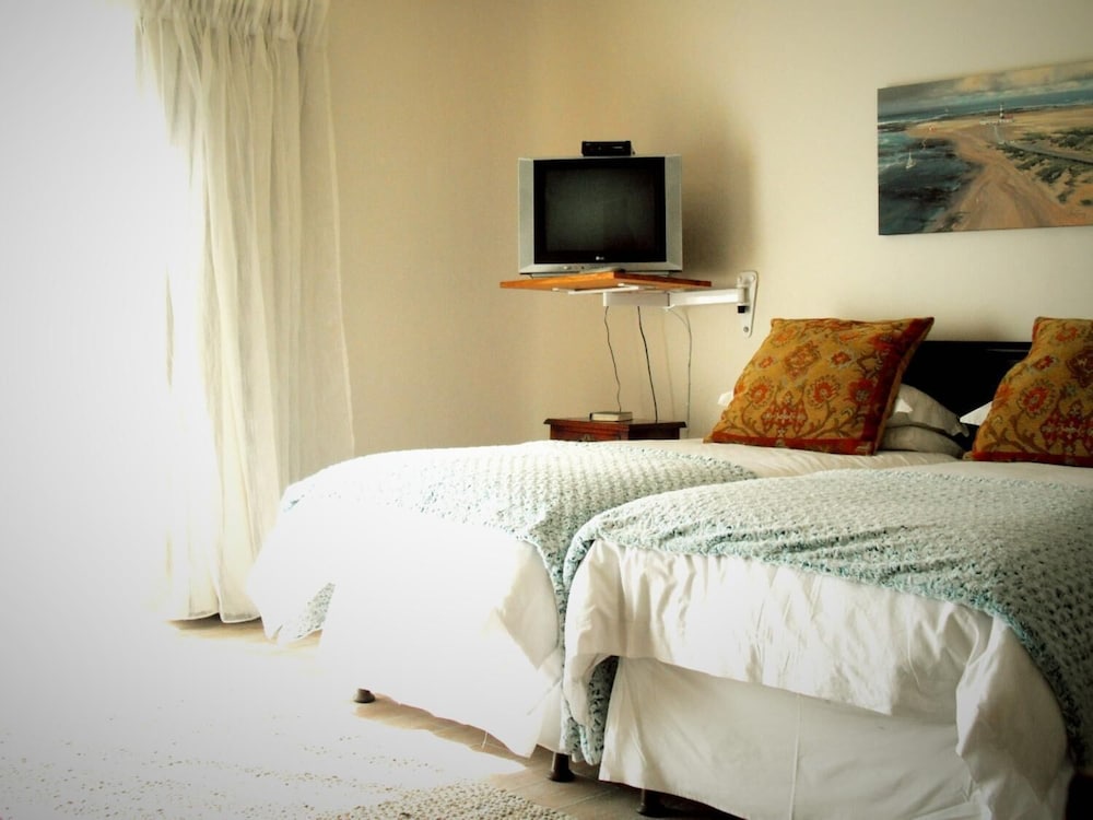 The Lighthouse Guesthouse 10/40