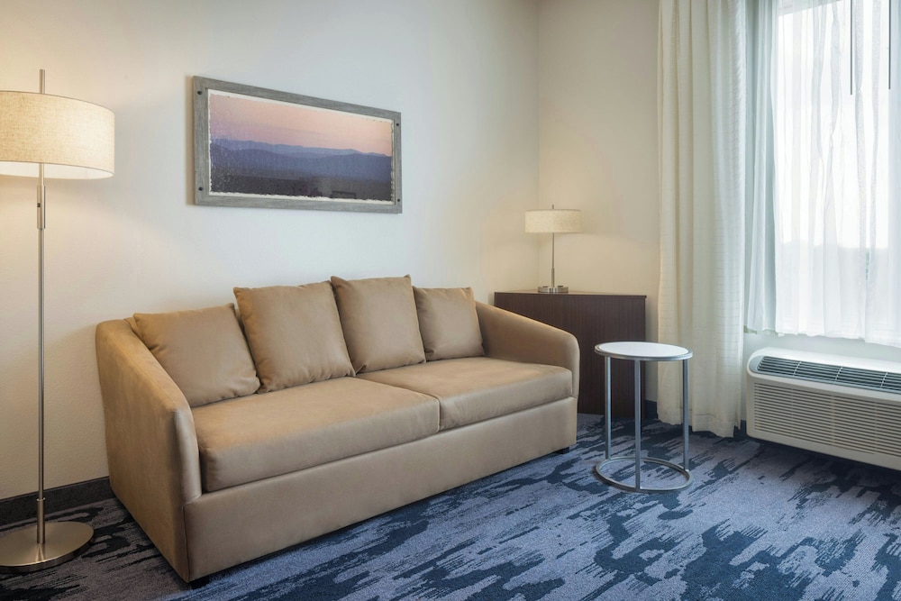 Fairfield Inn And Suites By Marriott Lincoln Southeast 42/64