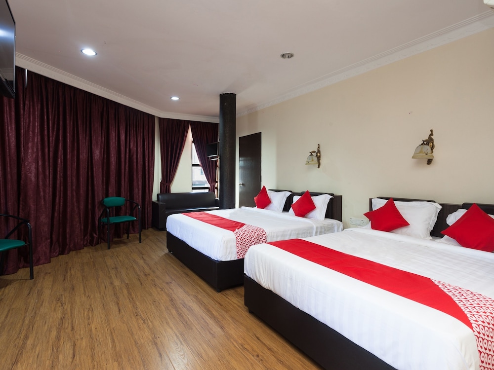 Hotel O T P Hotel 25/54