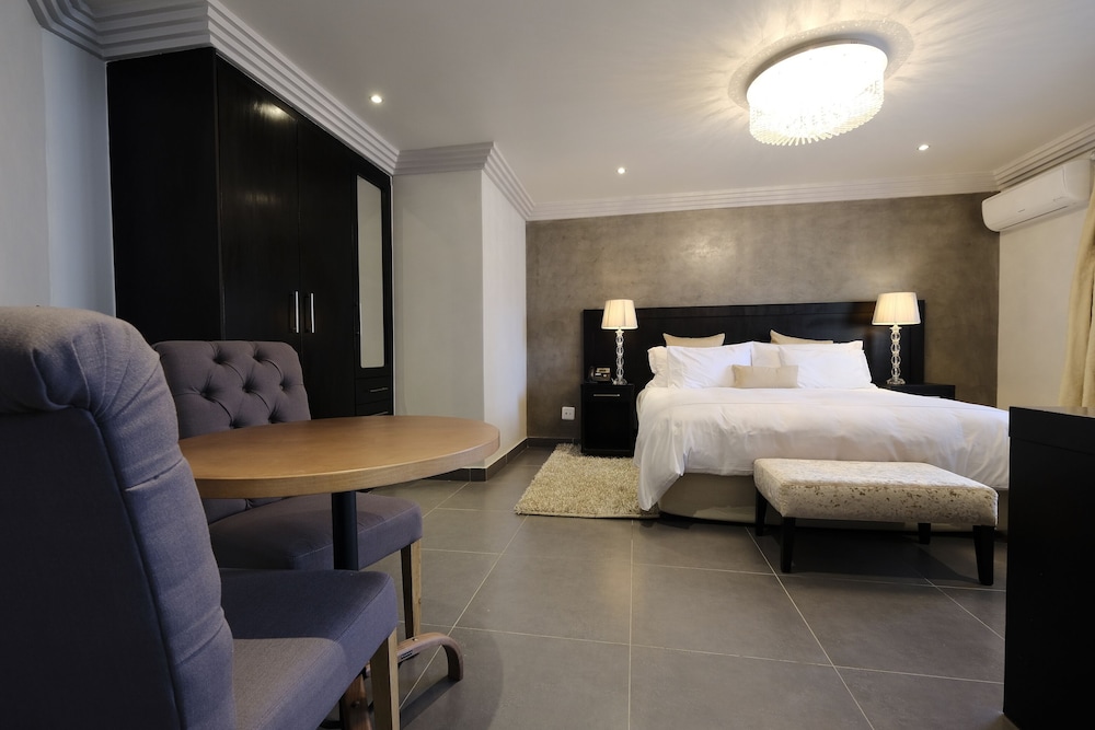 Villa Moyal 7/67