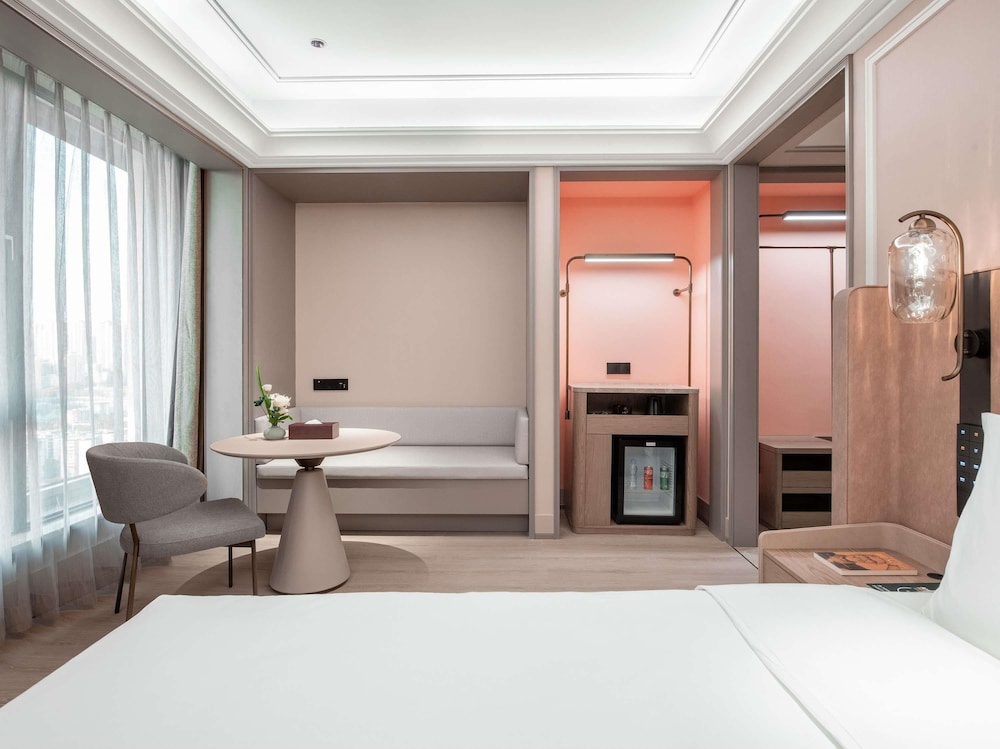 Mercure Chongqing Times Paradise Walk 38/50