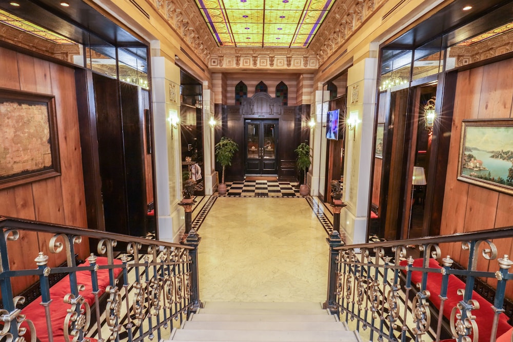 Palazzo Donizetti Istanbul, Tapestry Collection by Hilton 33/75