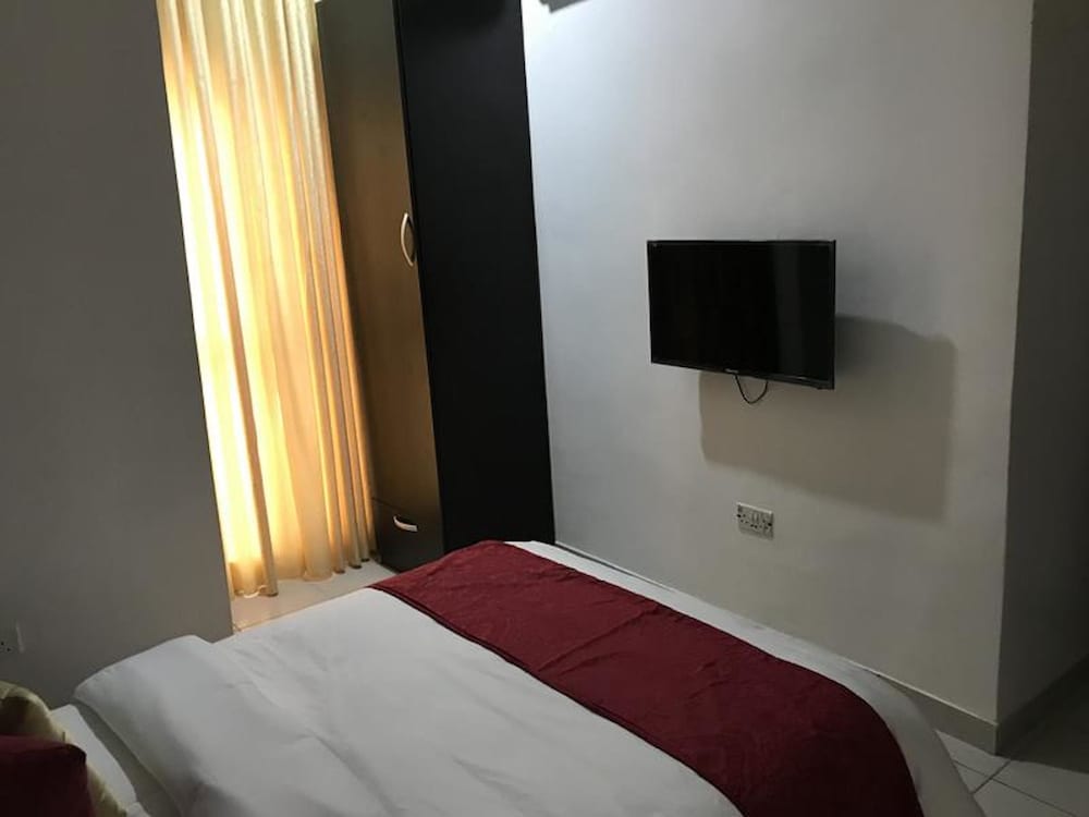 H3 Luxury Cottage 6/40