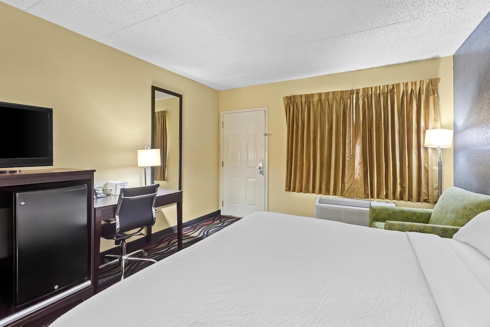 Americas Best Value Inn Grayson 10/23