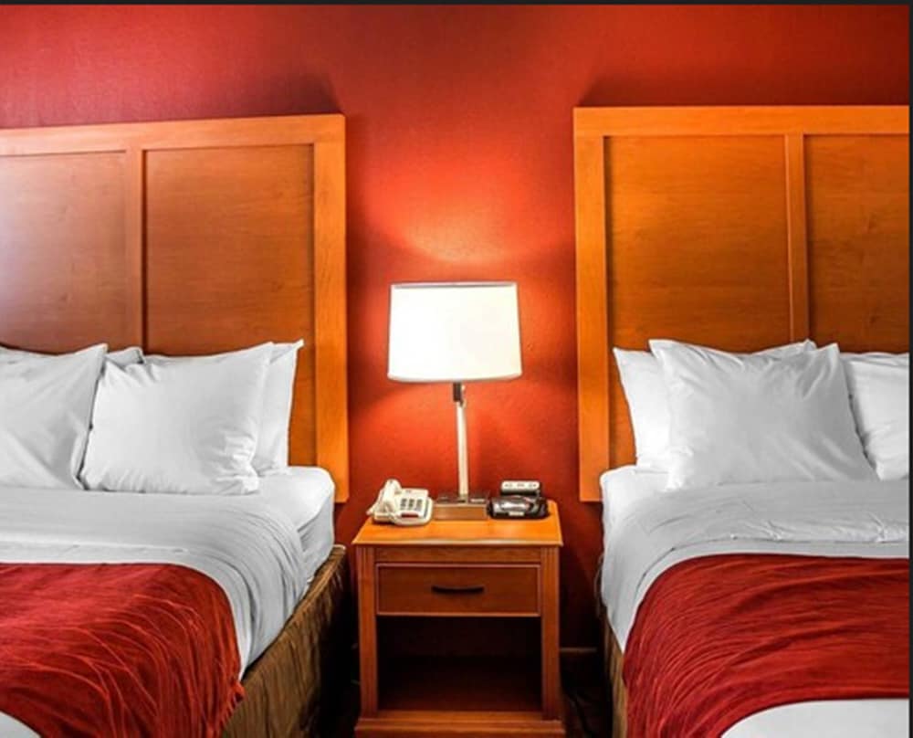 Quality Inn Lima, OH 12/47