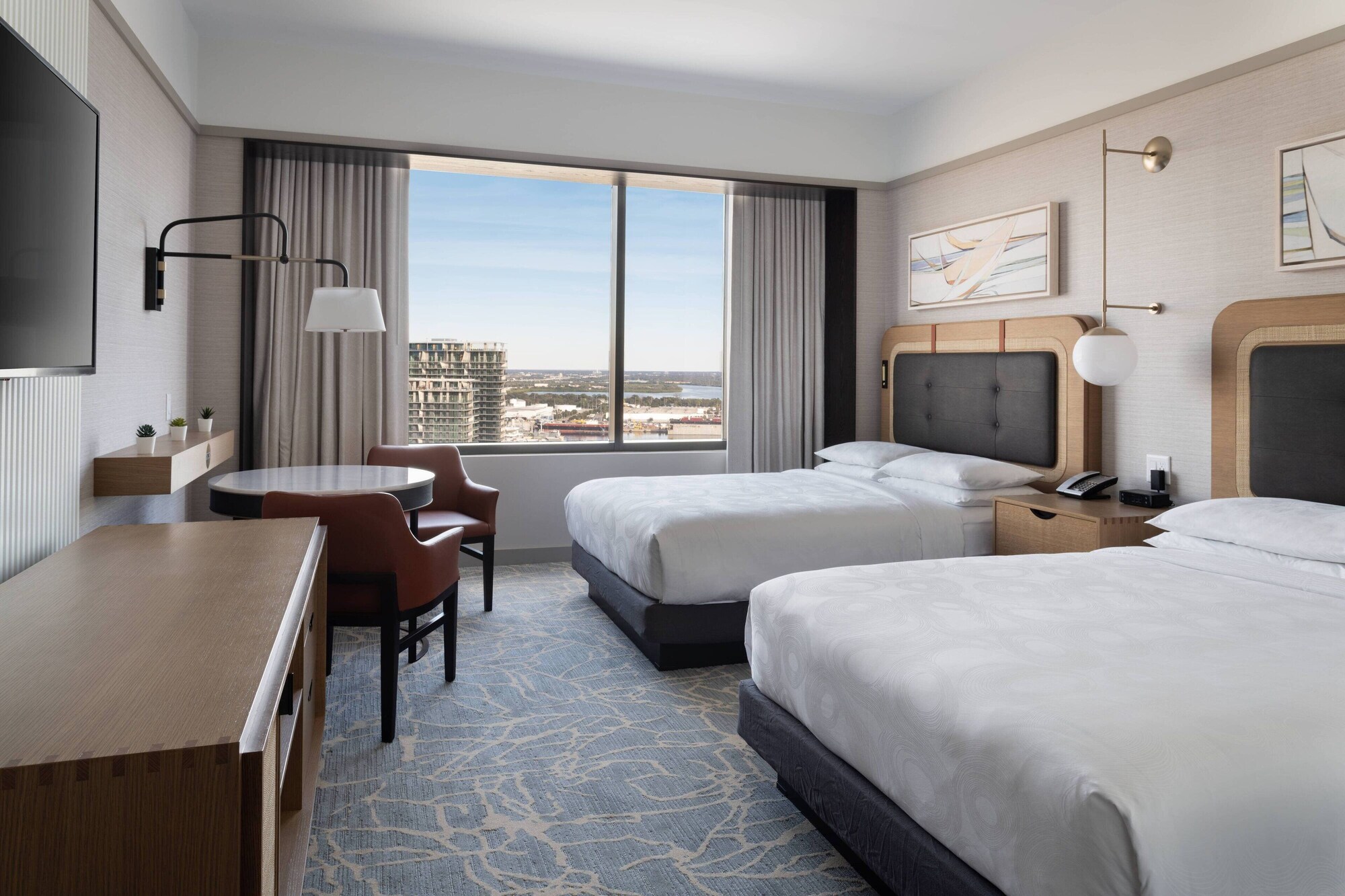 DELUXE, 2 QUEEN BEDS, WATER VIEW