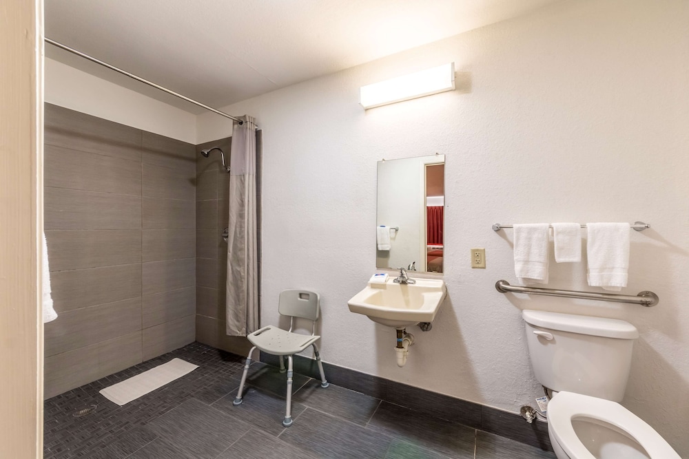 Motel6 San Antonio, TX - South IH-10 East 50/51