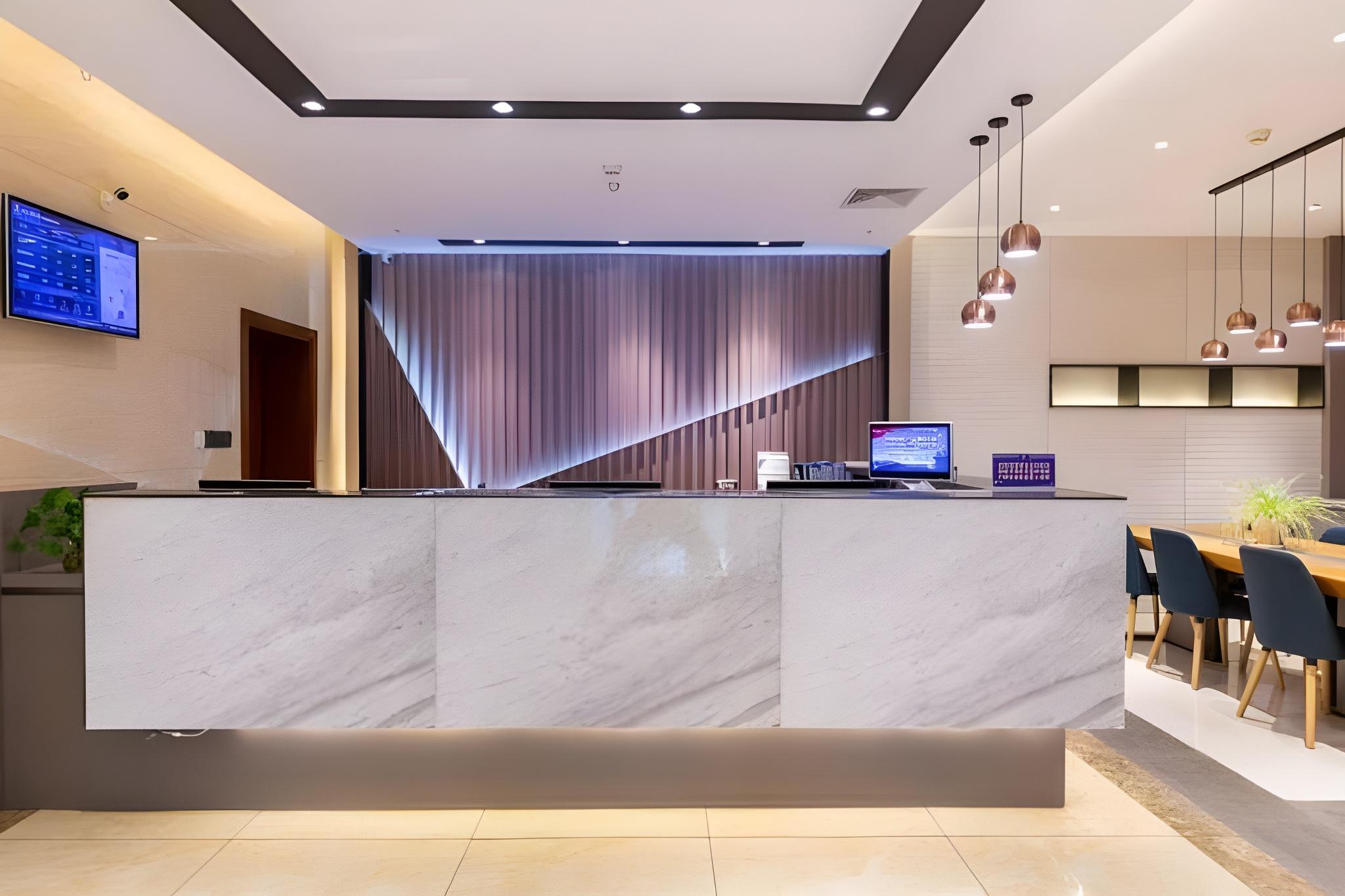 Yitel Hotel (Xining West Street Wangfujing) 4/59
