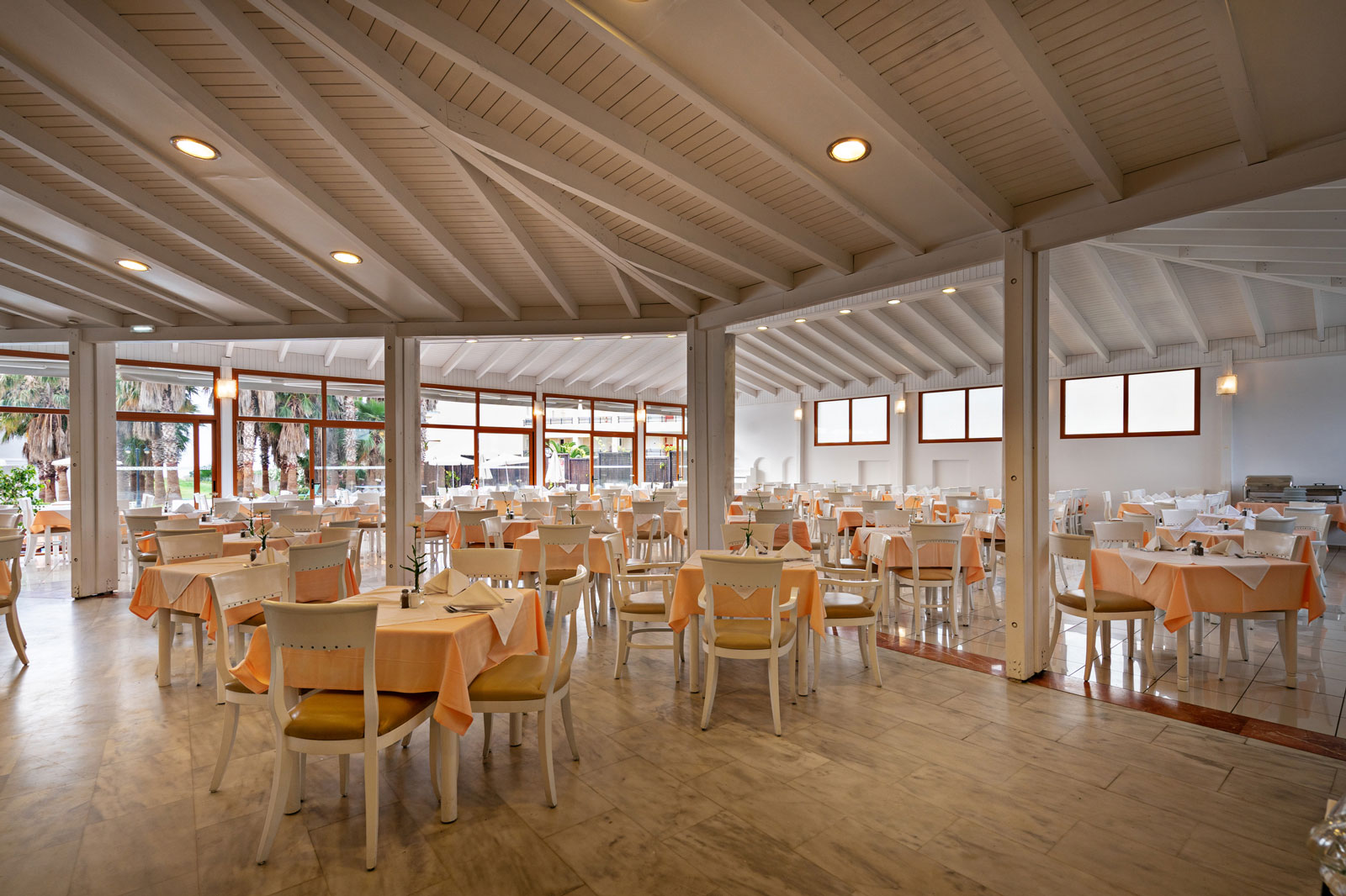 Delfina Tropic Beach 106/121