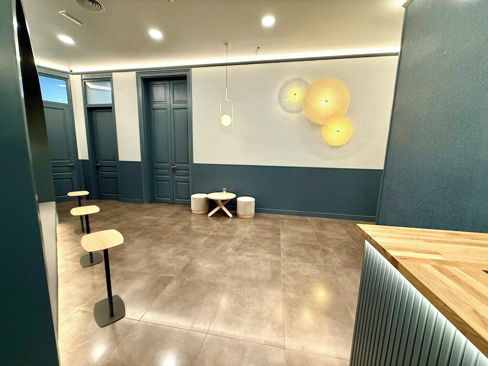 Hip Karma Hostel Shared Rooms 6/50