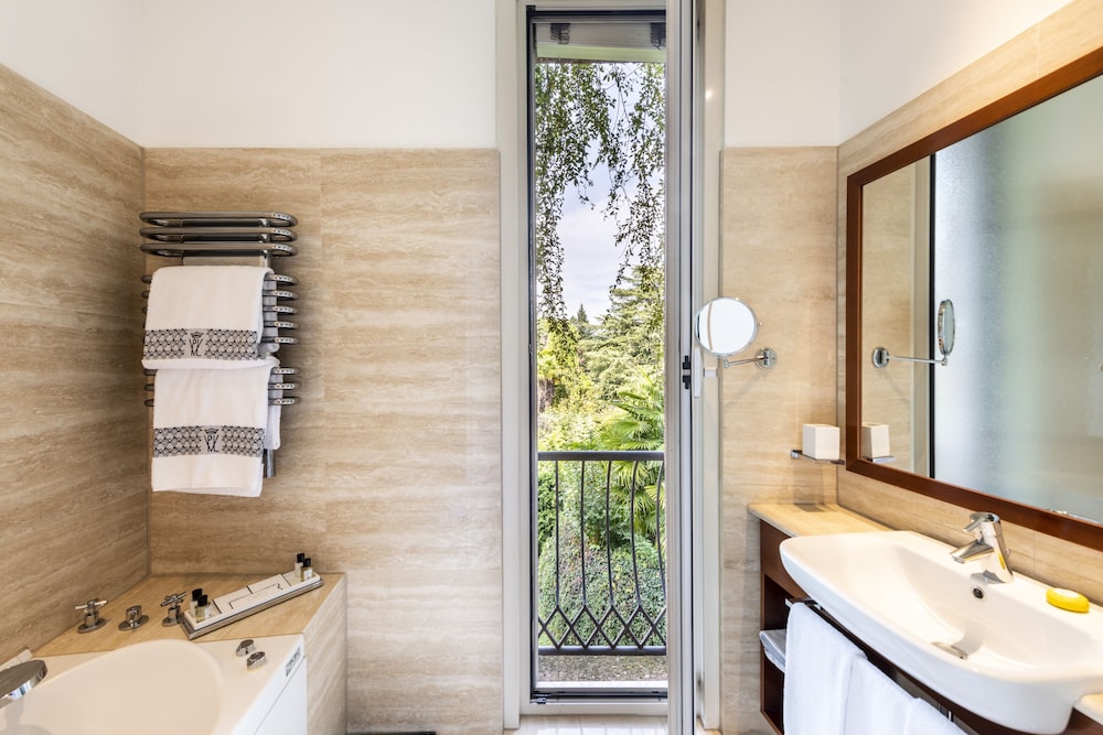 Princess, Garden, Suite, Twin Beds
