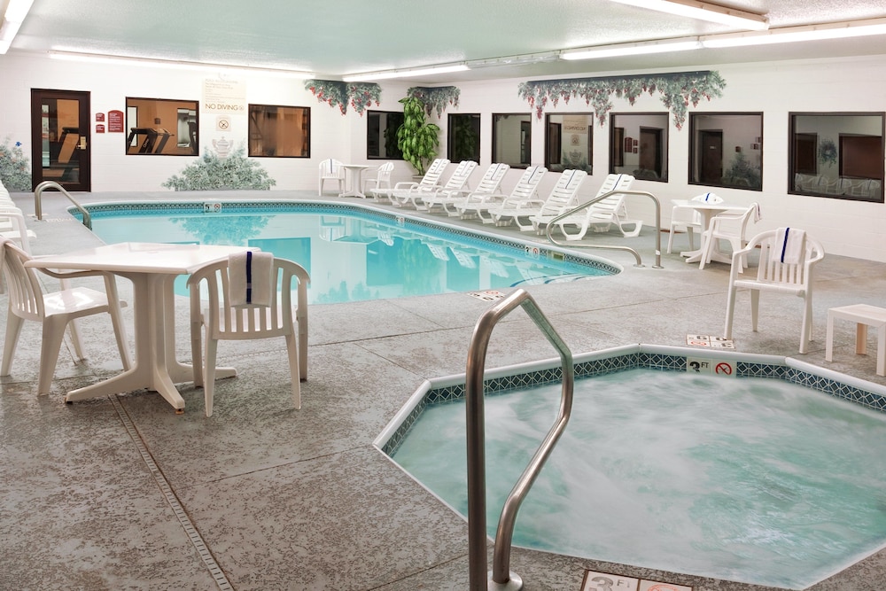 swimming pool spa