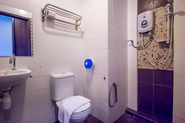 Chariton Hotel Butterworth 24/25